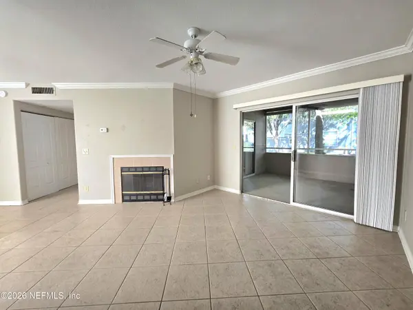 1800 THE GREENS WAY #107, Jacksonville Beach, FL 32250