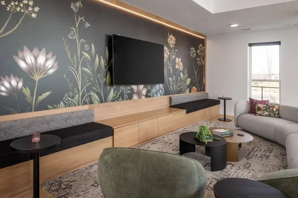 1942 Stieger Lake LN, Victoria, MN 55386