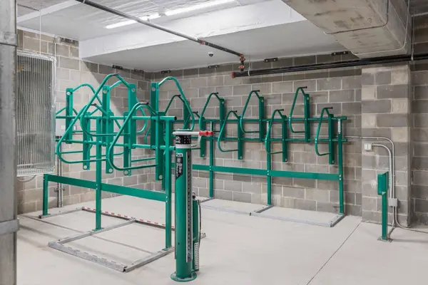 1942 Stieger Lake LN, Victoria, MN 55386