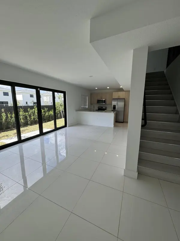 205 NW 12th CT, Florida City, FL 33034