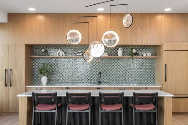 1942 Stieger Lake LN, Victoria, MN 55386