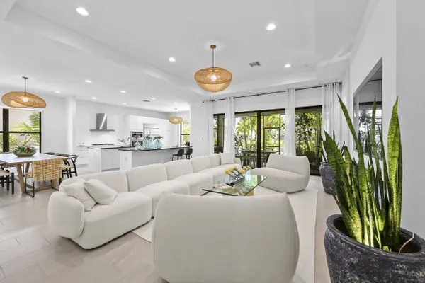17044 Watersprite Lakes RD, Boca Raton, FL 33496