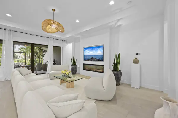 17044 Watersprite Lakes RD, Boca Raton, FL 33496
