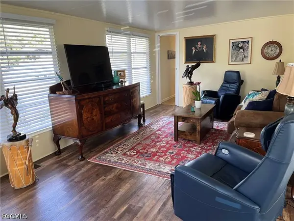 1 Zircon DR #1Z, Naples, FL 34114