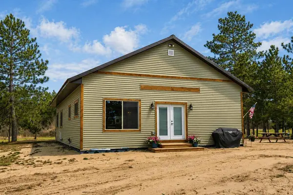 18395 Cottingham DR, Staples, MN 56479