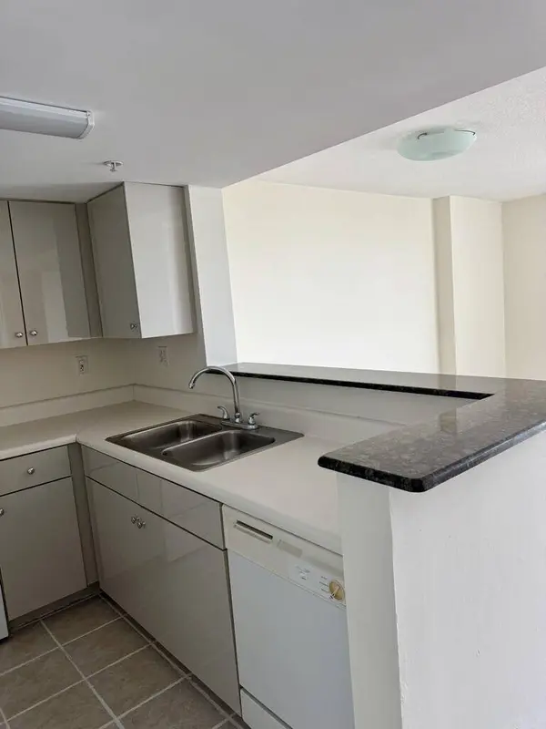 3000 Coral WAY #1007, Miami, FL 33145