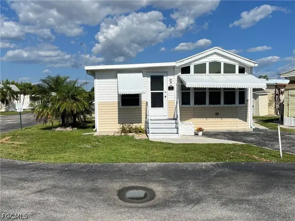 1 Zircon DR #1Z, Naples, FL 34114