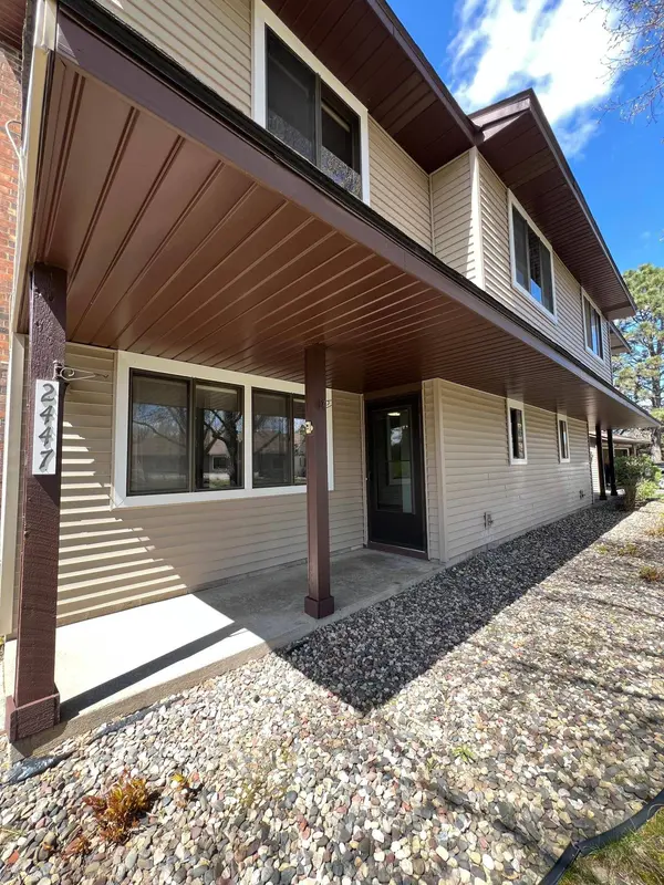 2447 Wimbledon Bay, Saint Paul, MN 55125