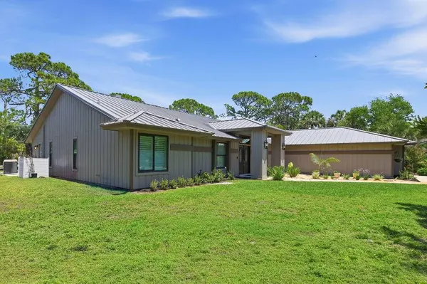835 N East Stokes TER, Jensen Beach, FL 34957