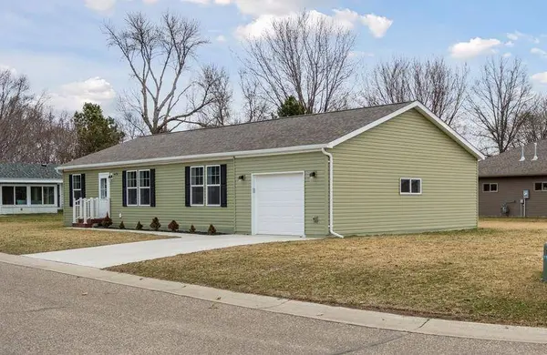 675 Brooks ST S, Eden Valley, MN 55329