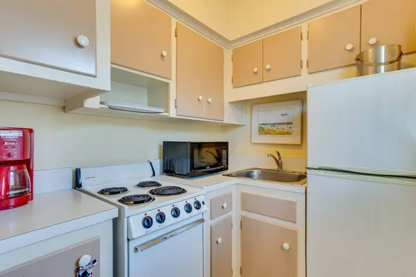 30 Andrews AVE #23C, Delray Beach, FL 33483