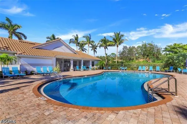 16156 Parque LN, Naples, FL 34110