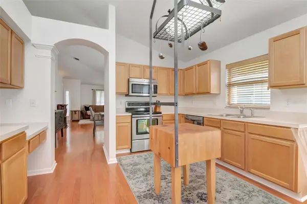25944 WINNING COLORS WAY, Wesley Chapel, FL 33544