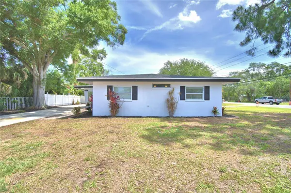 3553 CENTER CIR, Largo, FL 33774