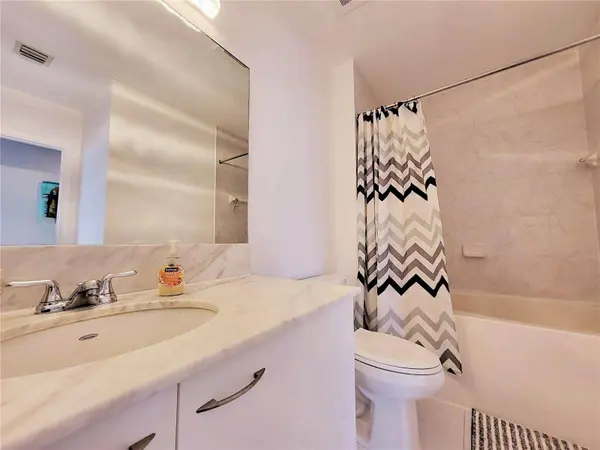 133 NE 2nd AVE #1006, Miami, FL 33132