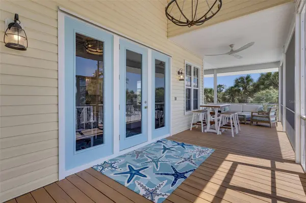 32 PALM DR, Placida, FL 33946