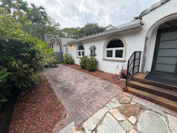 2319 Swanson AVE, Miami, FL 33133