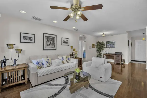 11195 61st St ST N, West Palm Beach, FL 33412