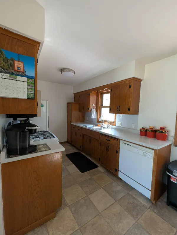 15200 Lead ST, Burnsville, MN 55306
