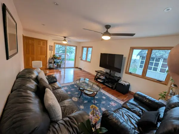 15200 Lead ST, Burnsville, MN 55306
