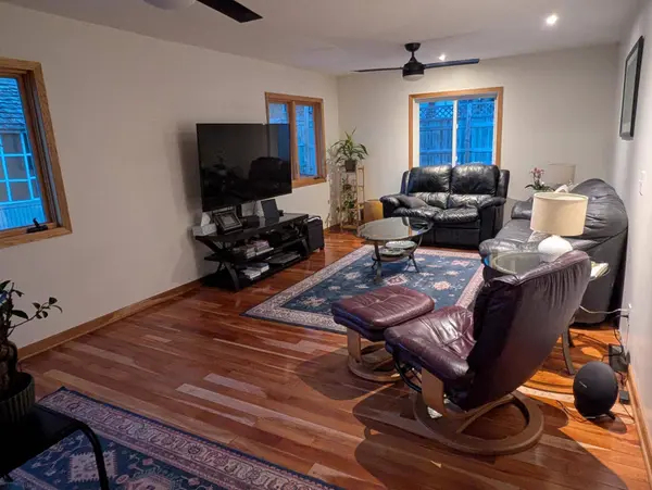 15200 Lead ST, Burnsville, MN 55306