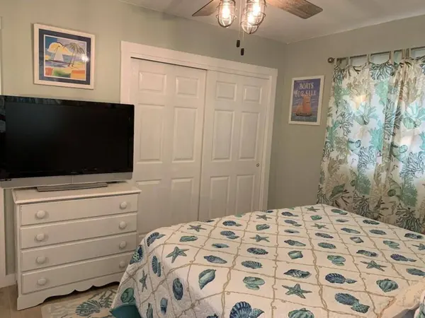 311 66TH ST, Bradenton Beach, FL 34217