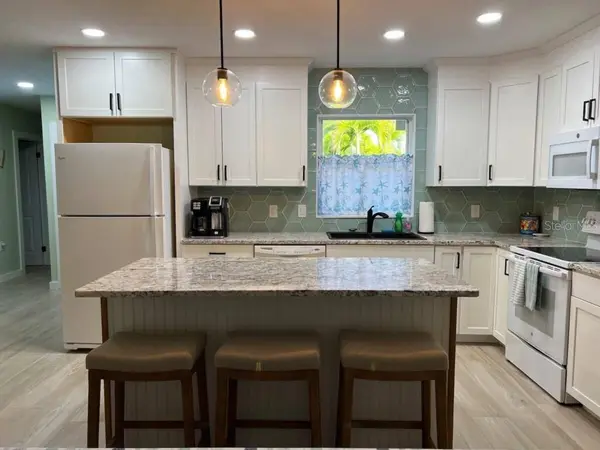 311 66TH ST, Bradenton Beach, FL 34217