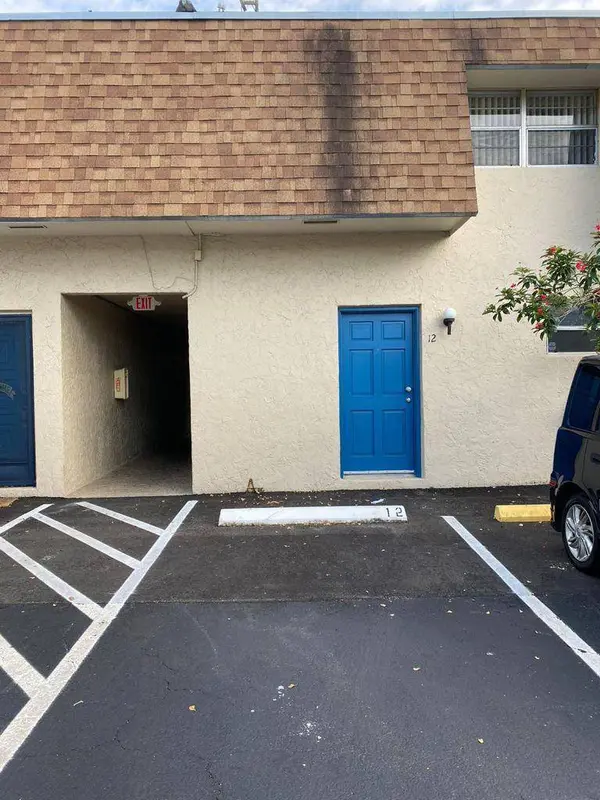 15385 S Dixie HWY #12, Palmetto Bay, FL 33157
