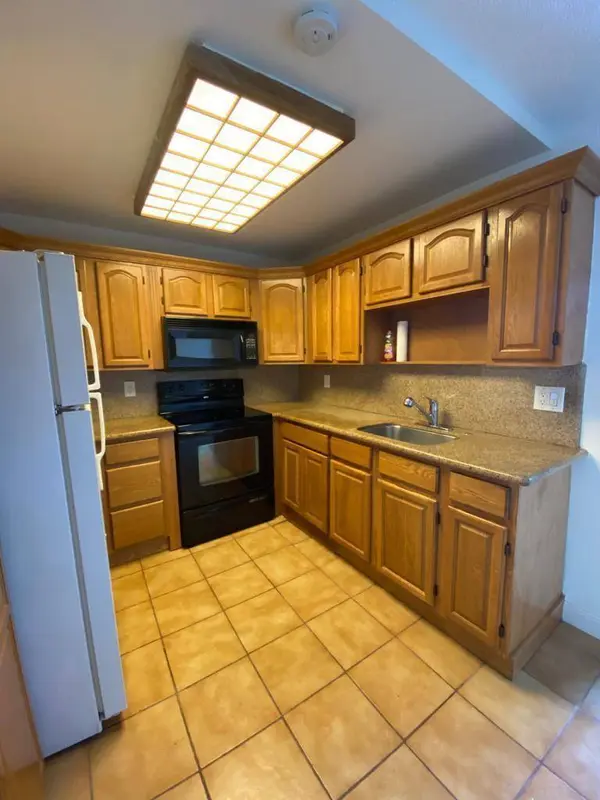 15385 S Dixie HWY #12, Palmetto Bay, FL 33157