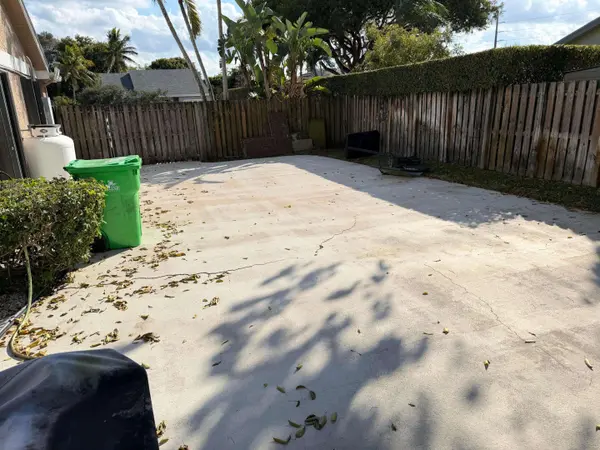 15943 W Wind CIR, Sunrise, FL 33326