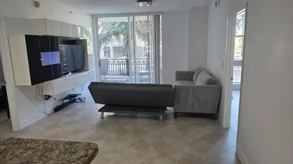 550 Okeechobee BLVD #308, Loxahatchee, FL 33401