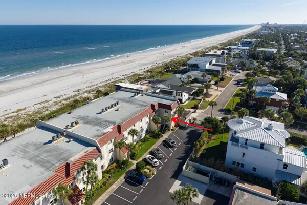 10 10TH ST #2, Atlantic Beach, FL 32233