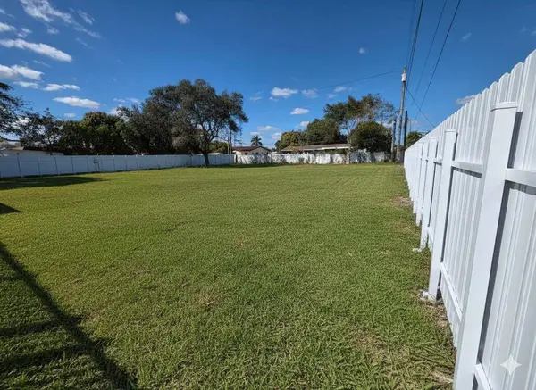 11825 SW 225th ST, Miami, FL 33170