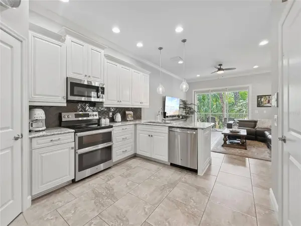 3137 MOORINGS DR S, St Petersburg, FL 33712