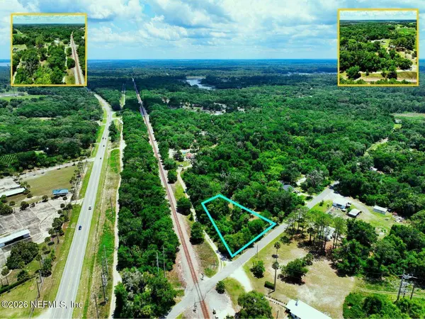 27 S RAILROAD AVE, Pomona Park, FL 32181