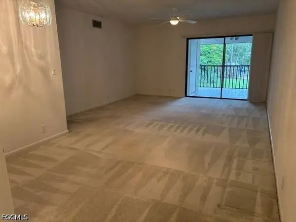 1733 Courtyard WAY #B205, Naples, FL 34112