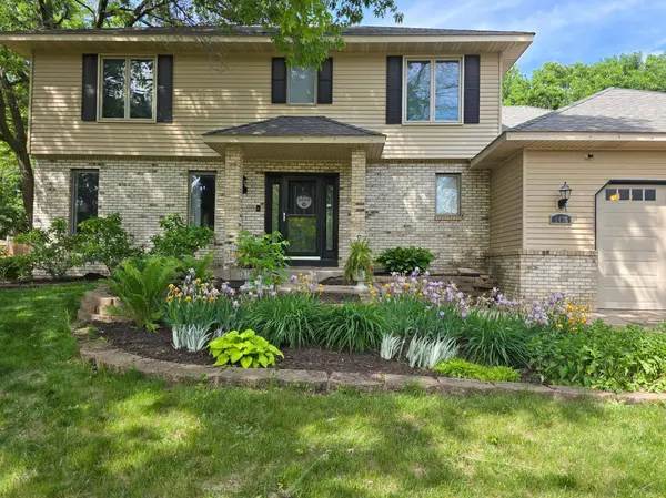 1435 138th AVE NW, Andover, MN 55304