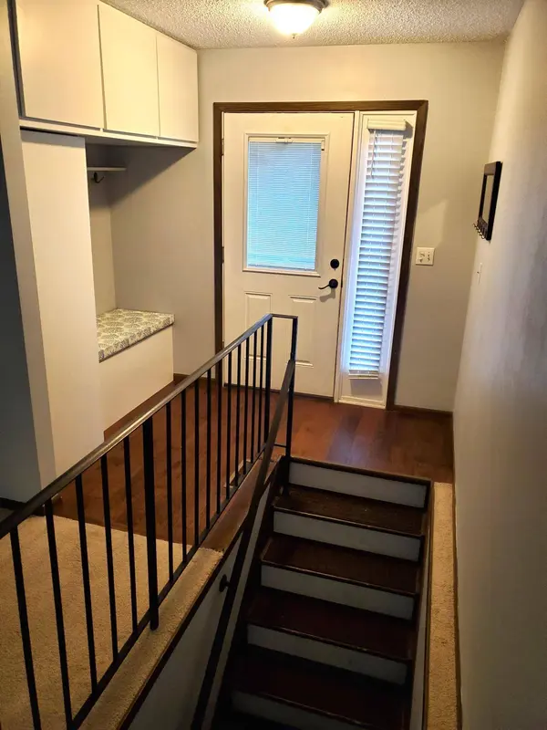 4504 Laramie TRL, Minnetonka, MN 55345