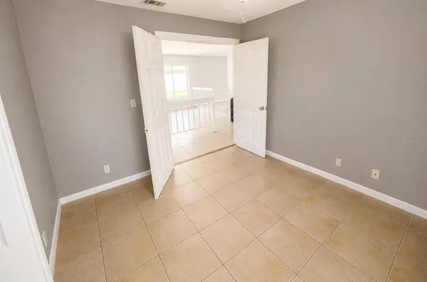 17 S FLAG DR, Kissimmee, FL 34759