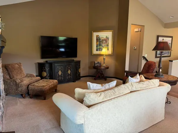 10788 Lyndale Bluffs TRL, Minneapolis, MN 55420
