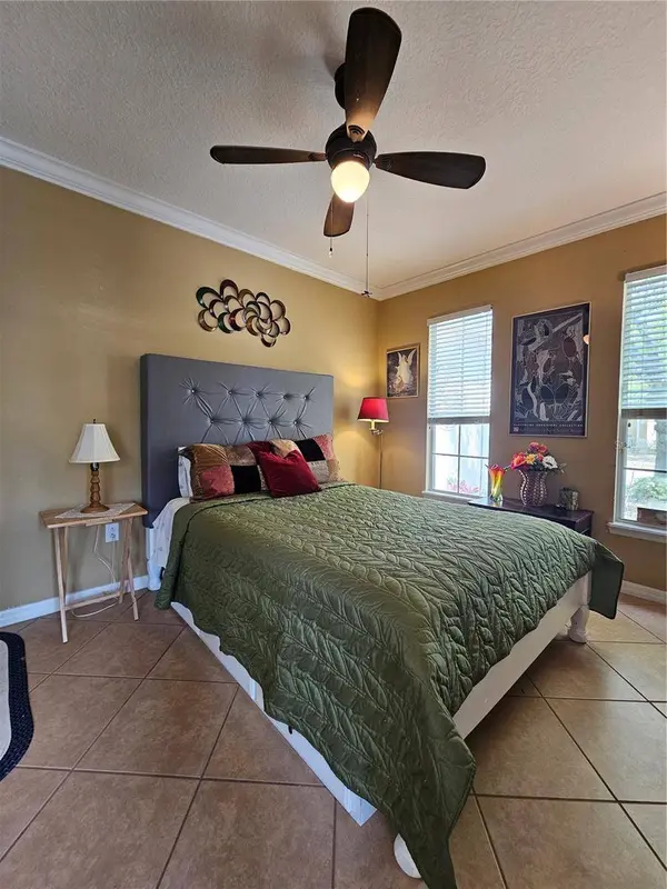 25147 IRONWEDGE DR, Sorrento, FL 32776