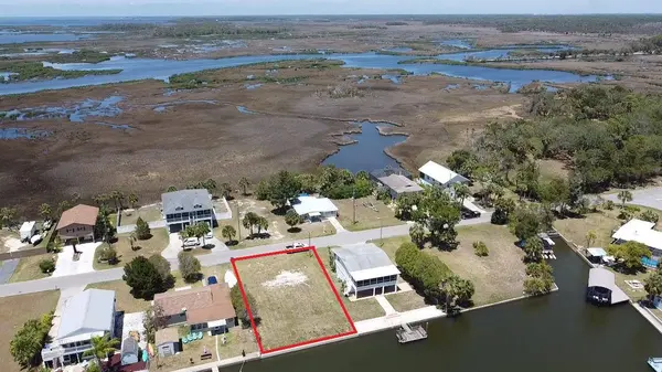 4018 EAGLE NEST DR, Hernando Beach, FL 34607