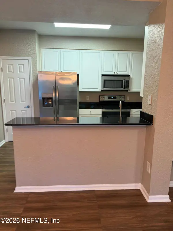 8539 GATE Pkwy W #424, Jacksonville, FL 32216