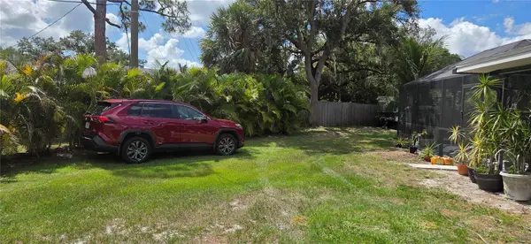221 DADE AVE, Sarasota, FL 34232