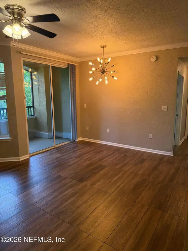 8539 GATE Pkwy W #424, Jacksonville, FL 32216