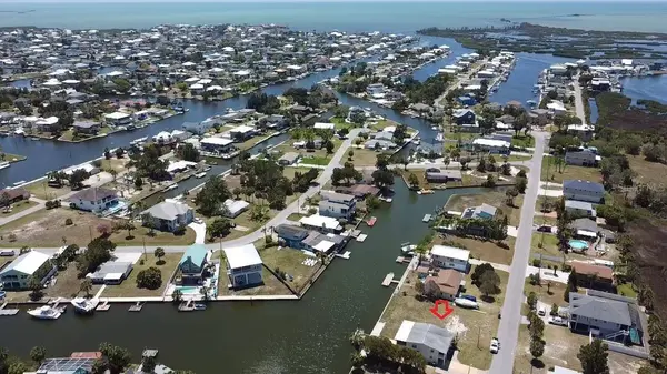 4018 EAGLE NEST DR, Hernando Beach, FL 34607
