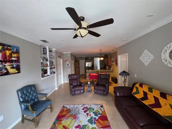 25147 IRONWEDGE DR, Sorrento, FL 32776