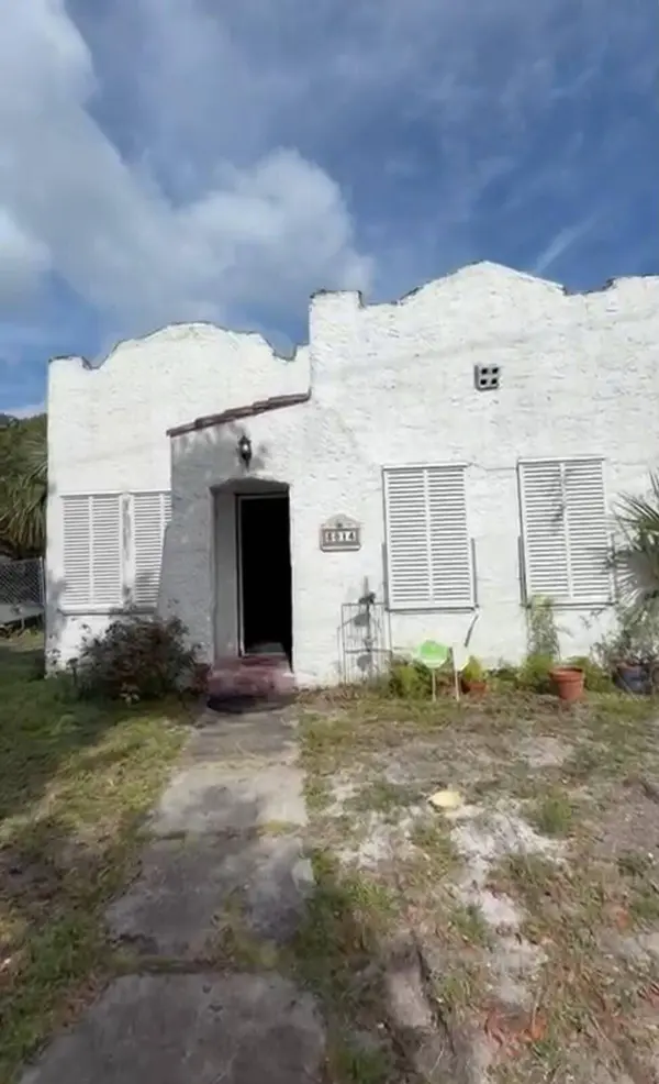 3814 Greenwood AVE, West Palm Beach, FL 33407