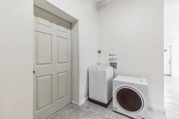 13961 SW 156th TER, Miami, FL 33177