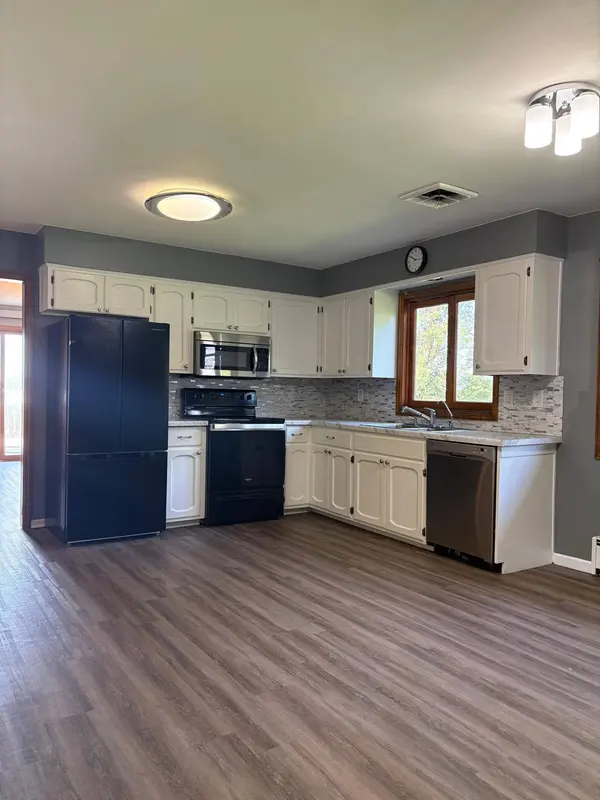 4075 County Road 15 SW, Montevideo, MN 56265